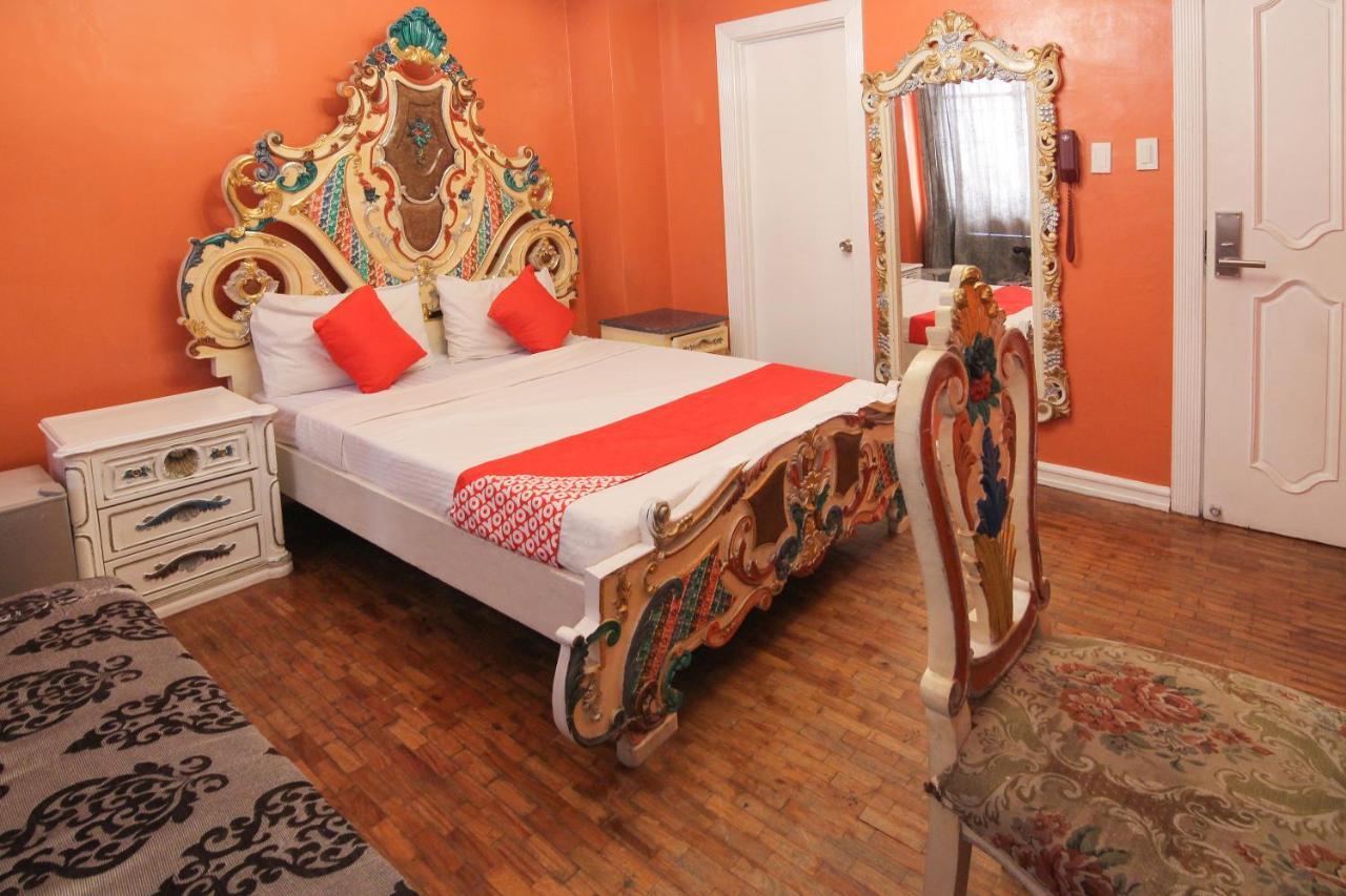 Oyo 104 Manila Venetian Hotel Екстер'єр фото
